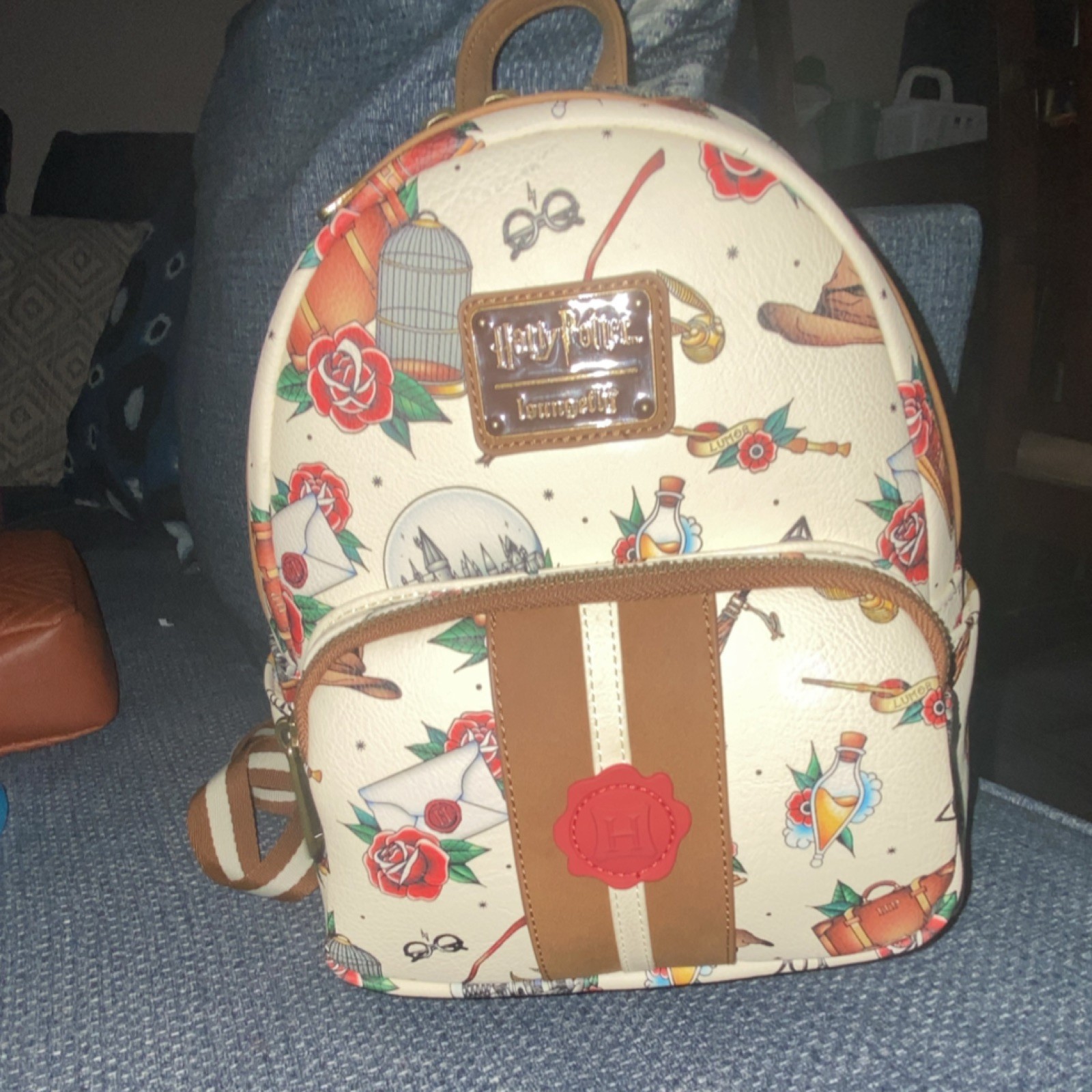 Loungefly Harry Potter Mini Backpack Cream Brown Fantasy Motif Collectible