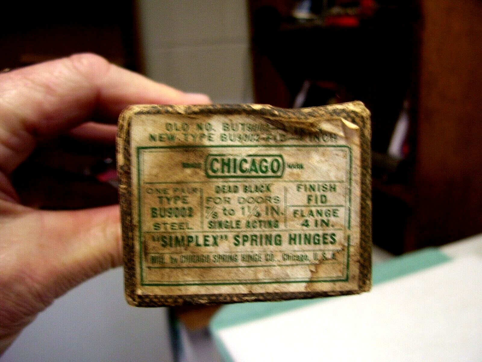 2 VINTAGE CHICAGO SPRING HINGES SIMPLEX DOUBLE ACTING 4" FLANGE BLACK