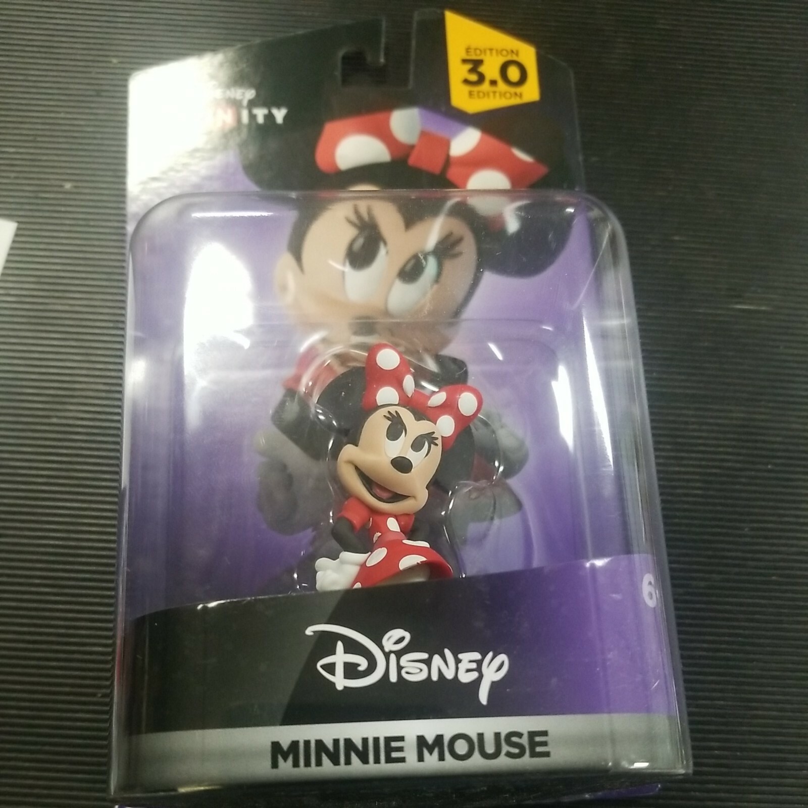 Disney Infinity 3.0 Edition Minnie Mouse Action seal box just open in the bottom