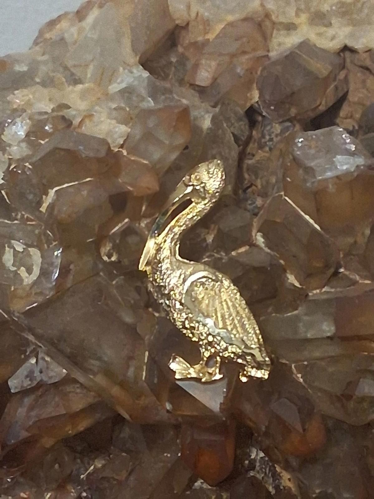 Vintage Gold Tone Pelican Brooch Pin Figural Bird Mid Century Costume Jewelry