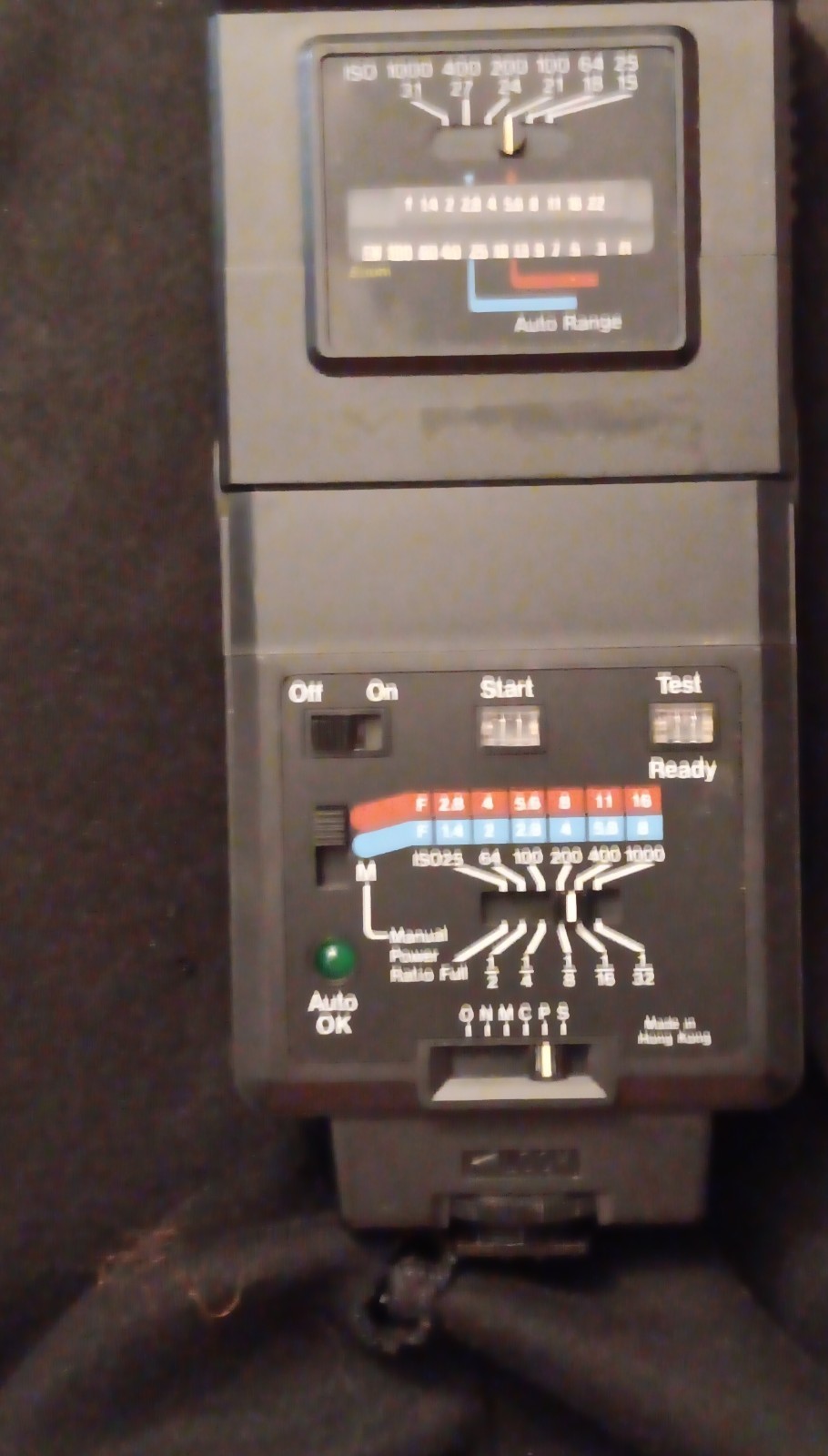 Focal DT-700S ZOOM Automatic Thyristor Hot Shoe Flash for Film Digital DSLR