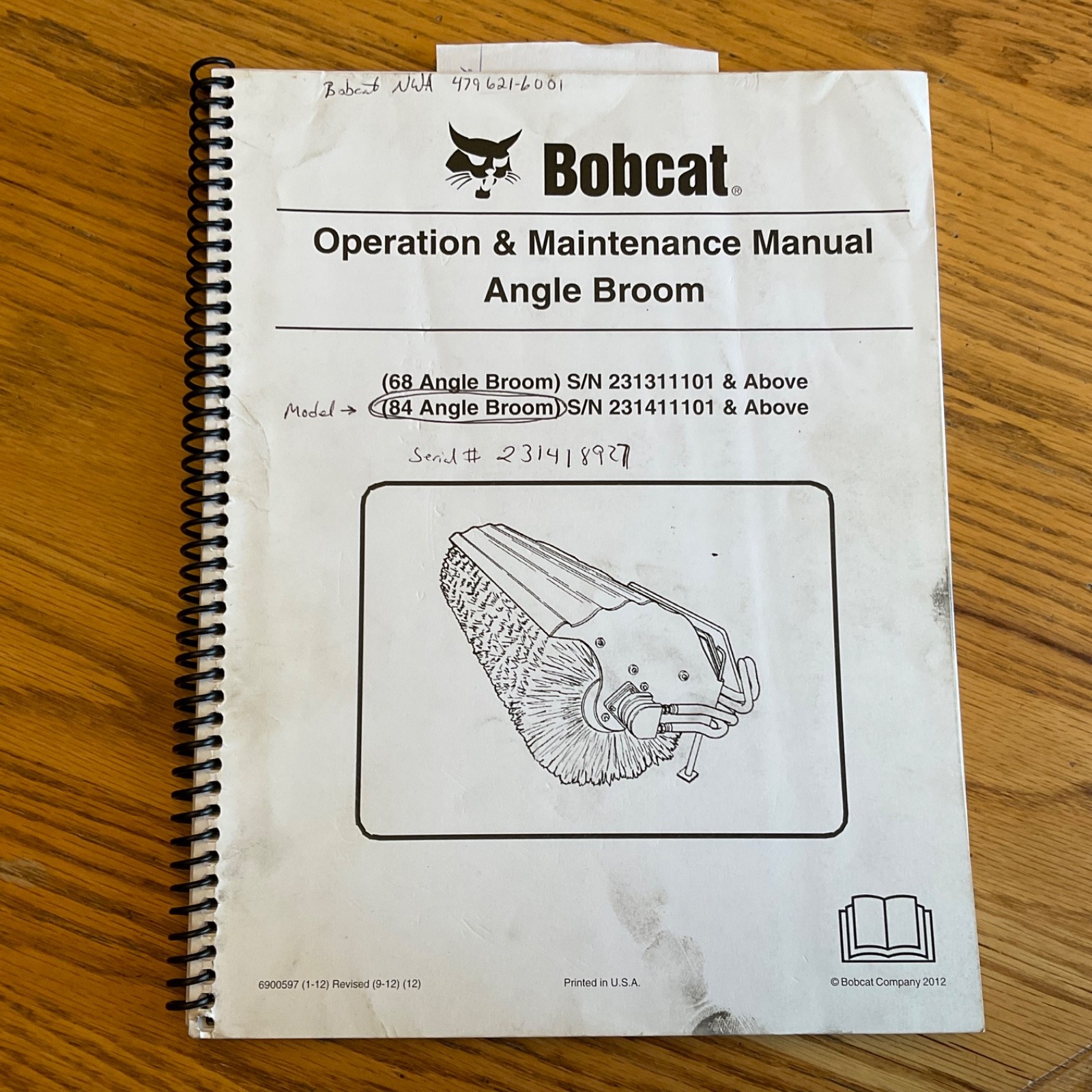 Bobcat 68 & 84 ANGLE BROOM OPERATION & MAINTENANCE MANUAL GUIDE BOOK pn 6900597