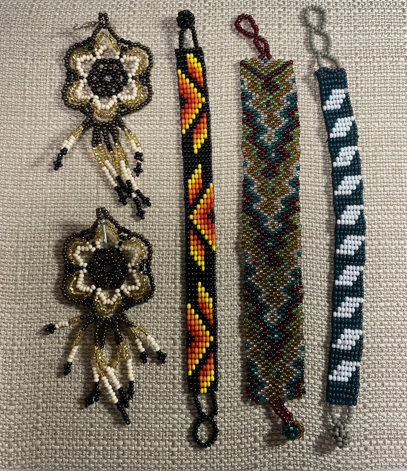 Southwestern Style Beaded Jewelry Lot  3 Bracelets & One Pair Earrings