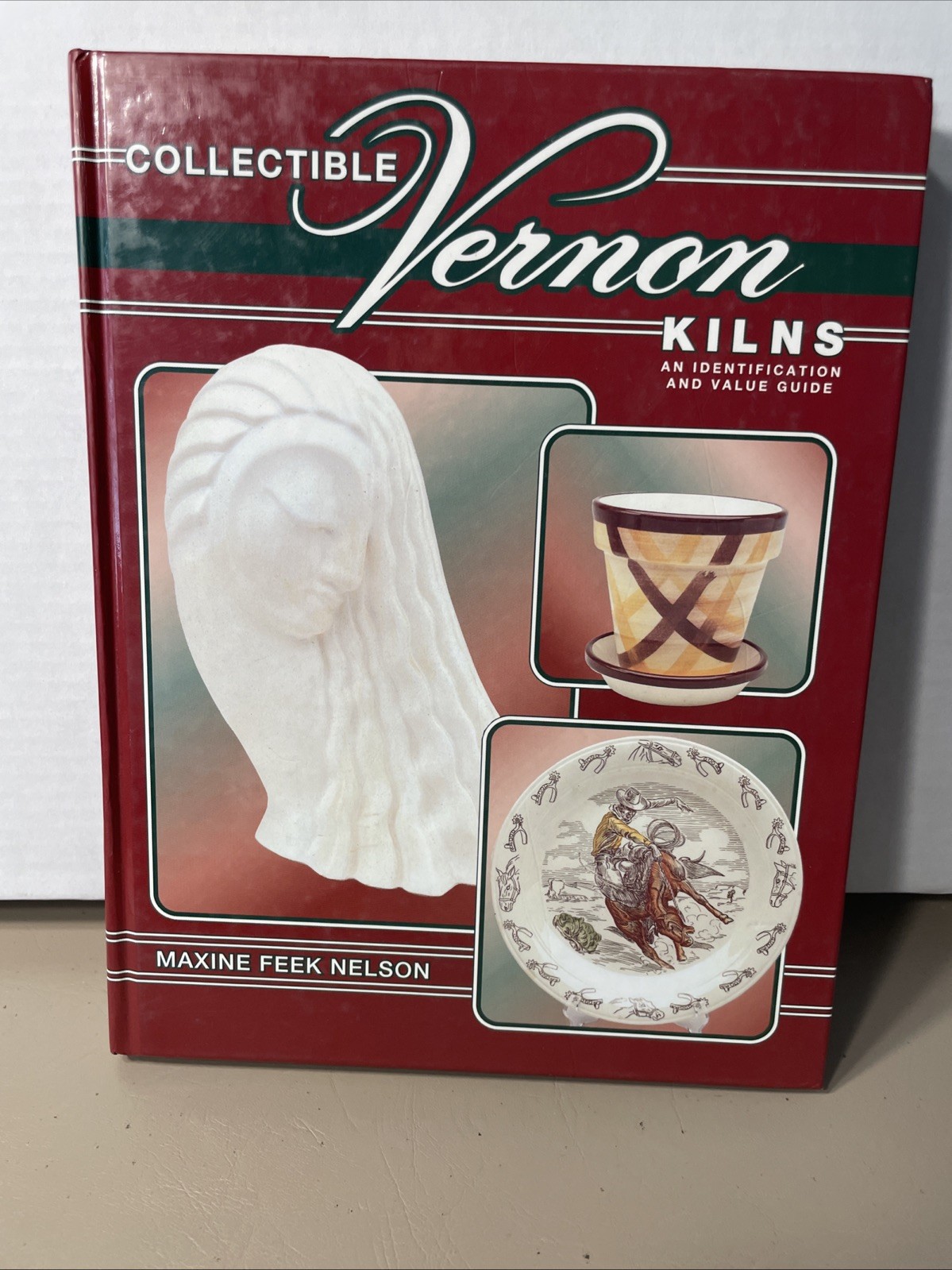 Vernon Kilns Identification and Value Guide - Maxine Feek Nelson