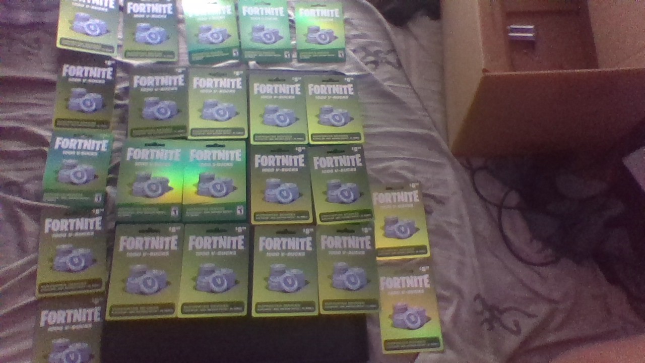 Fortnite V Bucks Gift Card 1000 V-Bucks Collectors item Used!!!