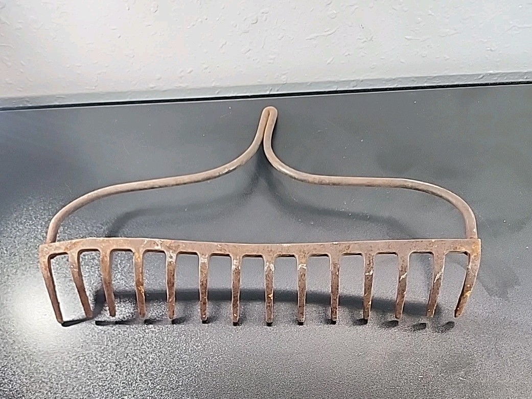 vintage 14 tine Iron Rake Head / garden tool - primitive rustic country Bow