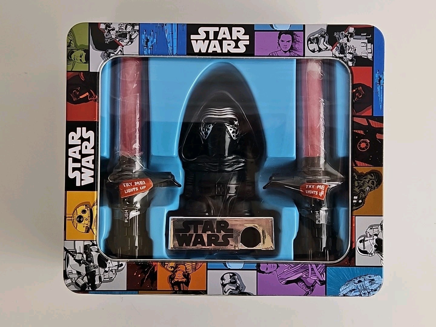 Star Wars Darth Vader Light Saber Candy Dispenser with Sound New in Sealed Tin