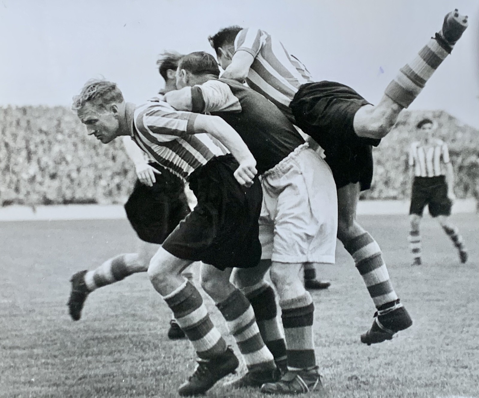 Original Press Photo West Ham v Southampton 05/09/1949 Football UK Bill Robinson