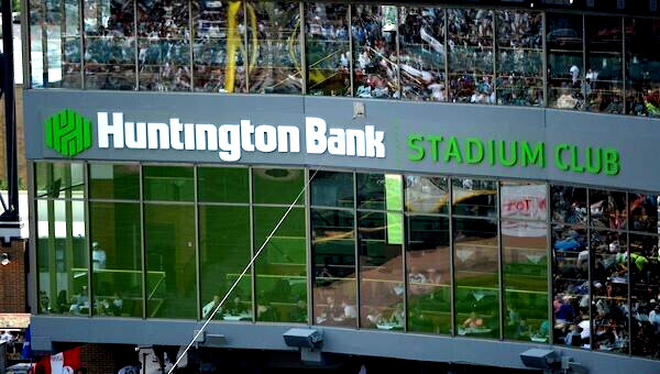 *1 TO 4 STADIUM CLUB PASSES* BALTIMORE ORIOLES VS CHICAGO WHITE SOX MON 4/6/2026