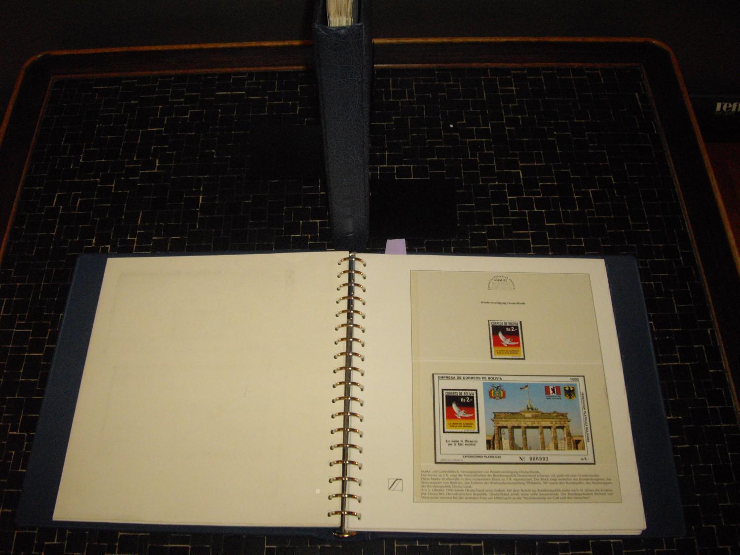 Collection of motifs 40 years FRG in 2 winner pre-printed albums