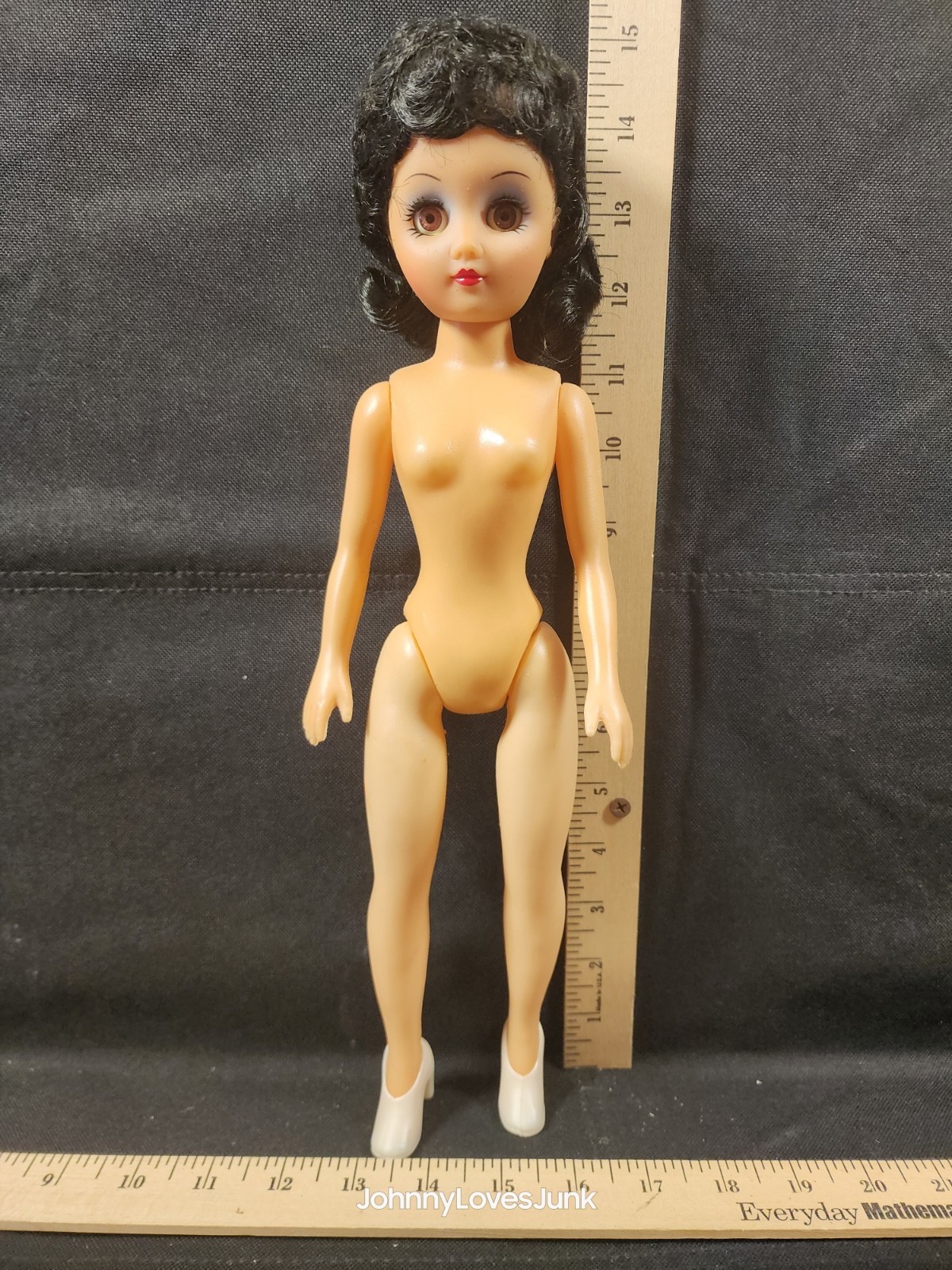 Vintage Straight Leg Walker Fashion Doll Made In China Black Hair Blue Eyes 