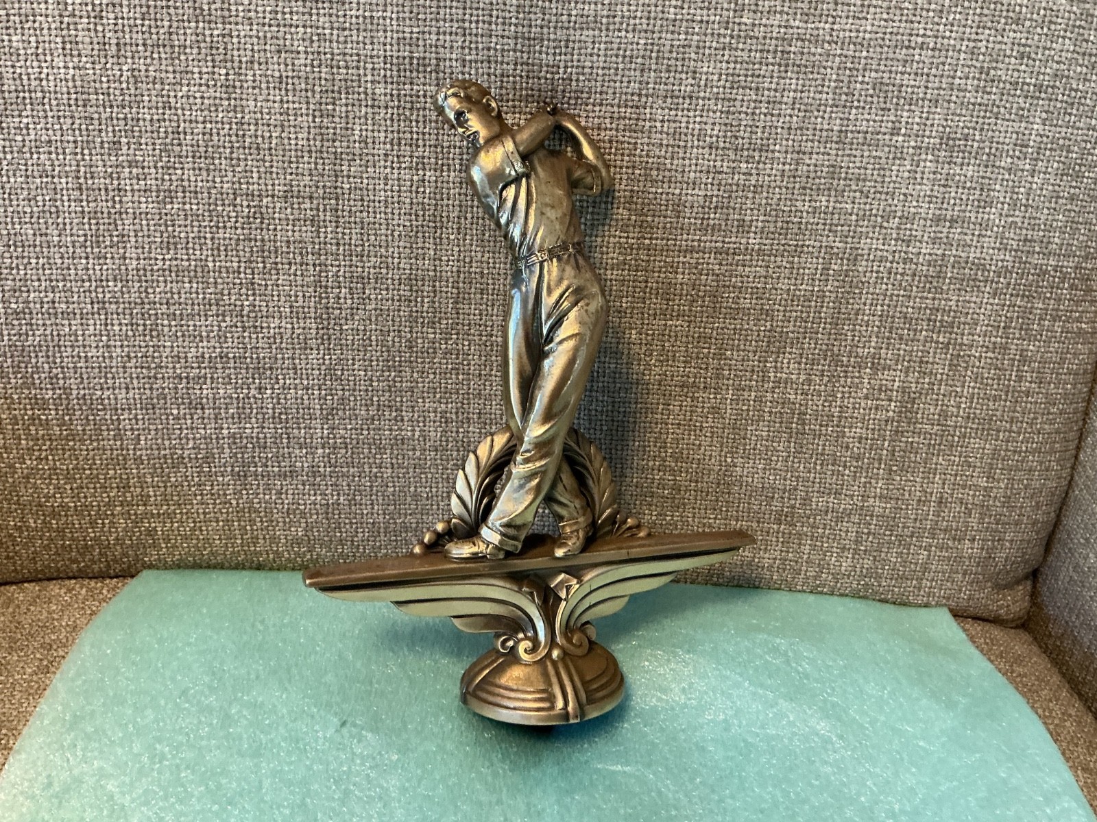 Vintage Golfer Trophy Topper- missing club, solid metal, 9" tall