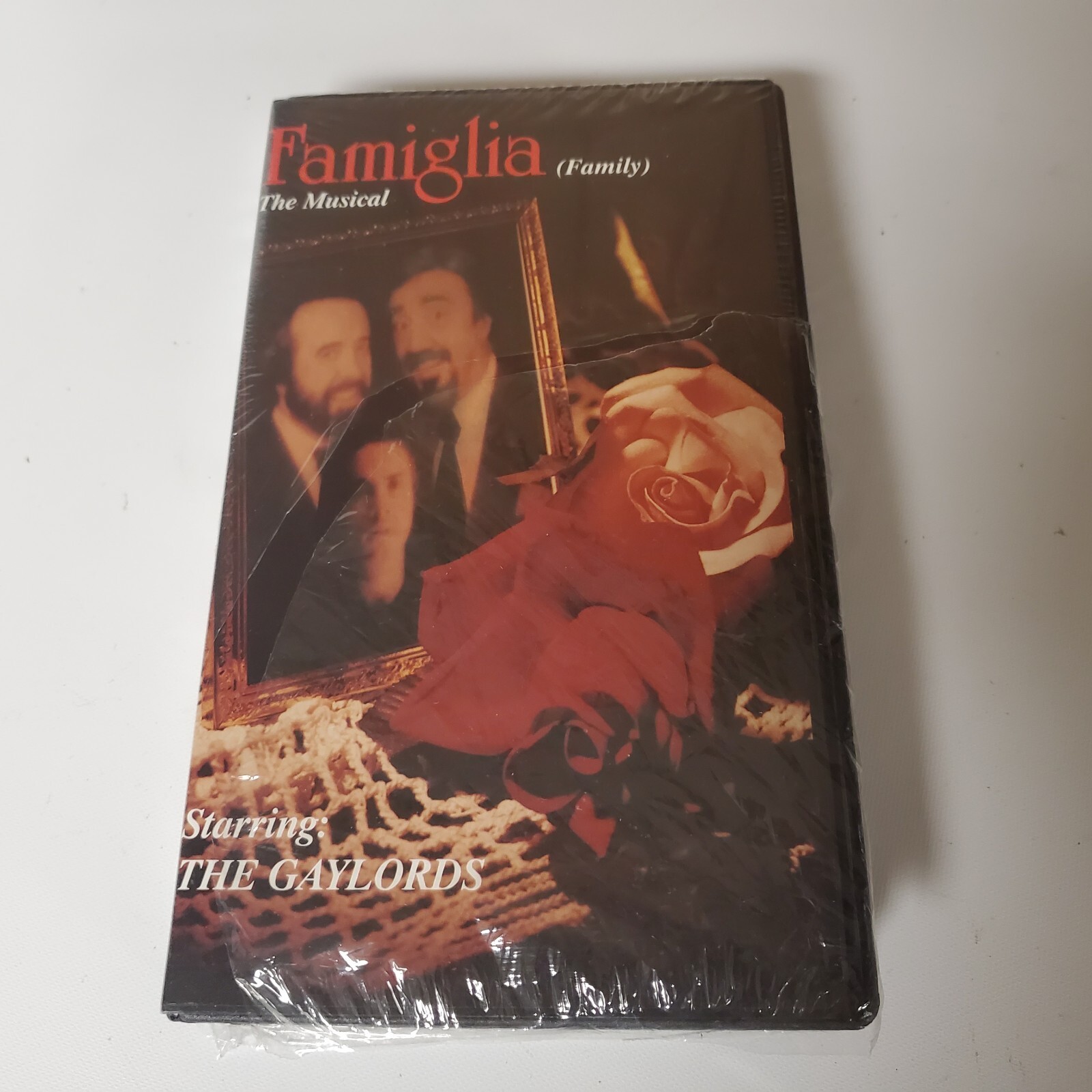 New THE GAYLORDS Famiglia Family The Muscal VHS 1997 OOP Theater Movie Detroit