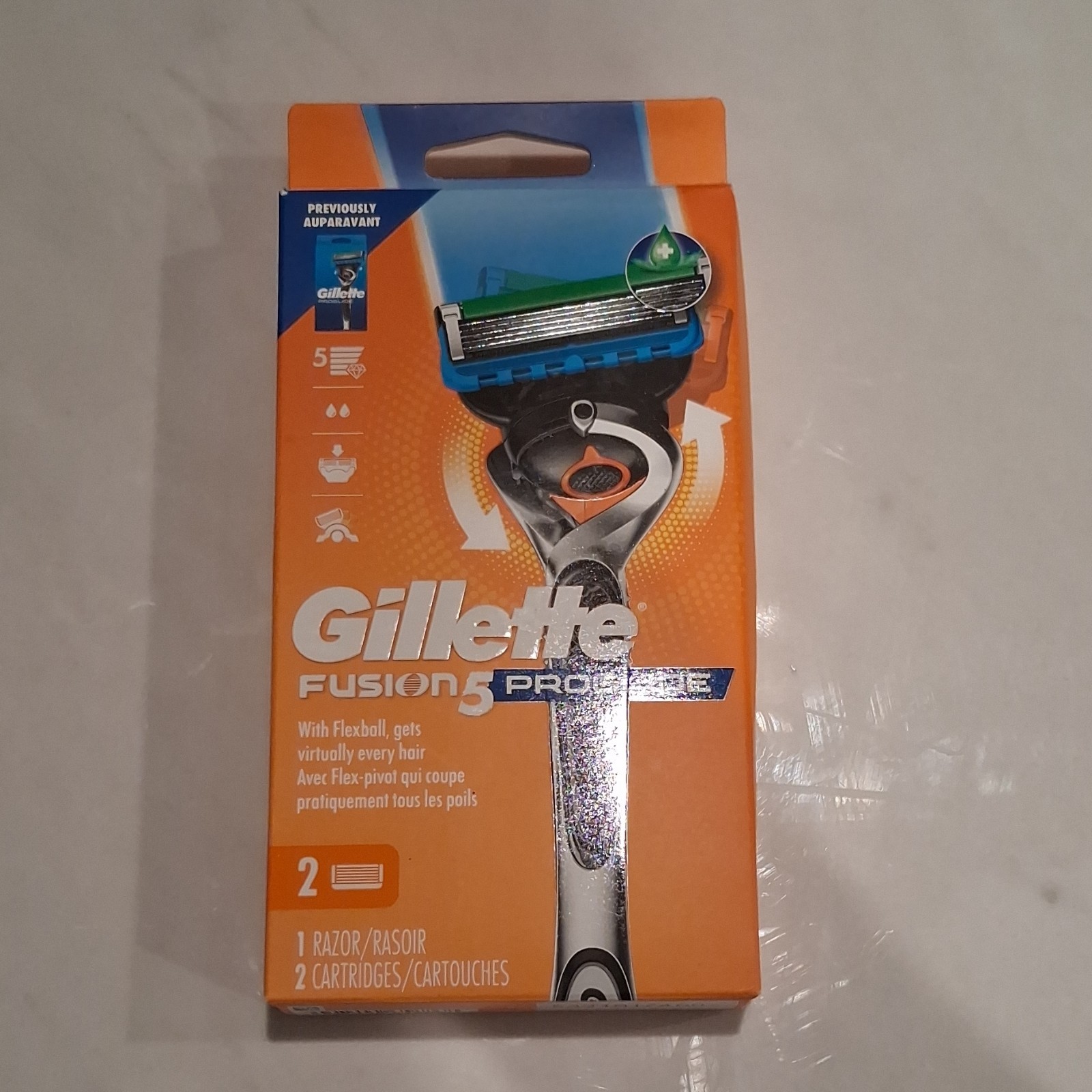 Gillette Fusion5 ProGlide Razor 5 Blades Pivoting Head 2 Cartridges