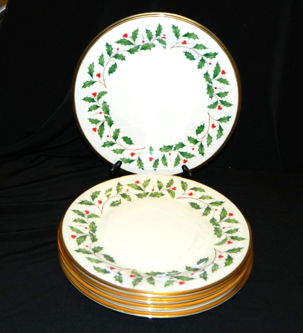 LENOX "HOLIDAY" 1SET OF 5 DINNER PLATES, MINT COND