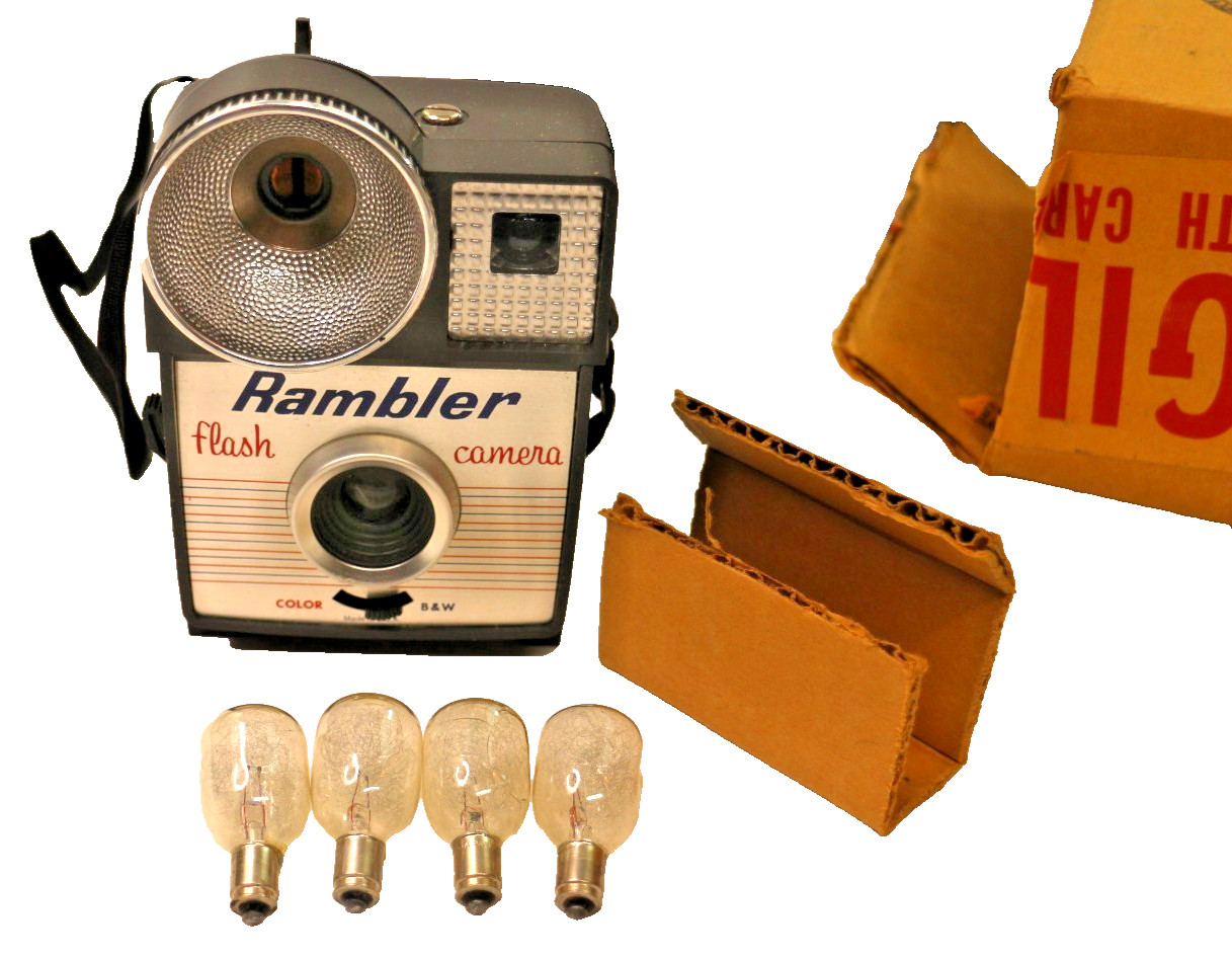 SCARCE 1963 Rambler Flash Camera AMC Promotional Set IN Box with Flash Bulbs