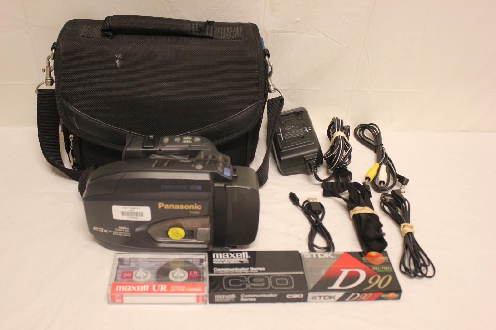 Panasonic PV-D308D VHSC w/ Case & Power Supply H3