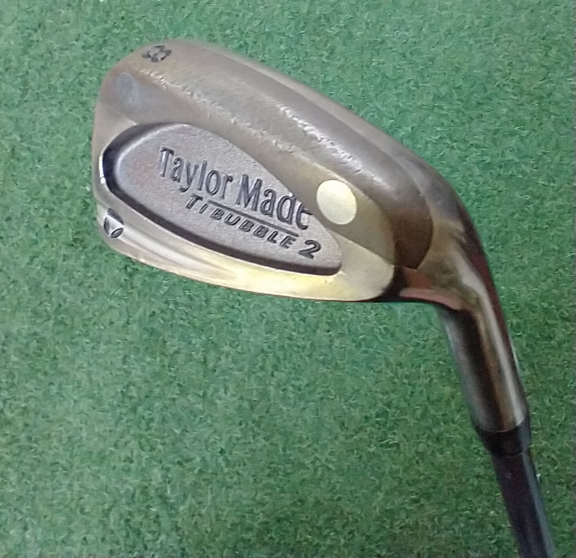 TAYLORMADE Ti BUBBLE 2 # 8 IRON RH 38" REGULAR FLEX GRAPHITE SHAFT - GOOD COND
