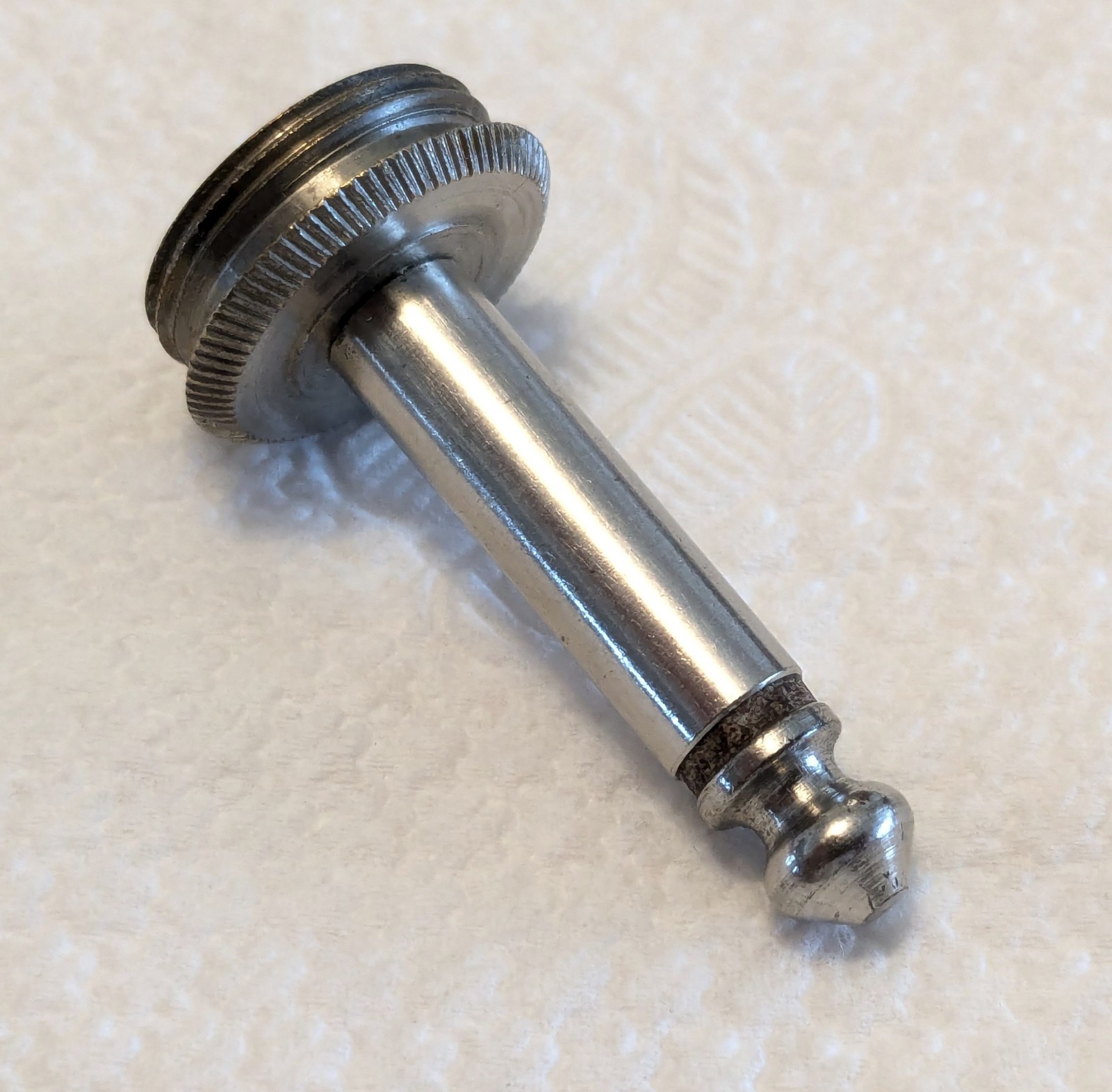 Vintage Unbranded   5/8" to 1/4" Screw on microphone cable plug adapter