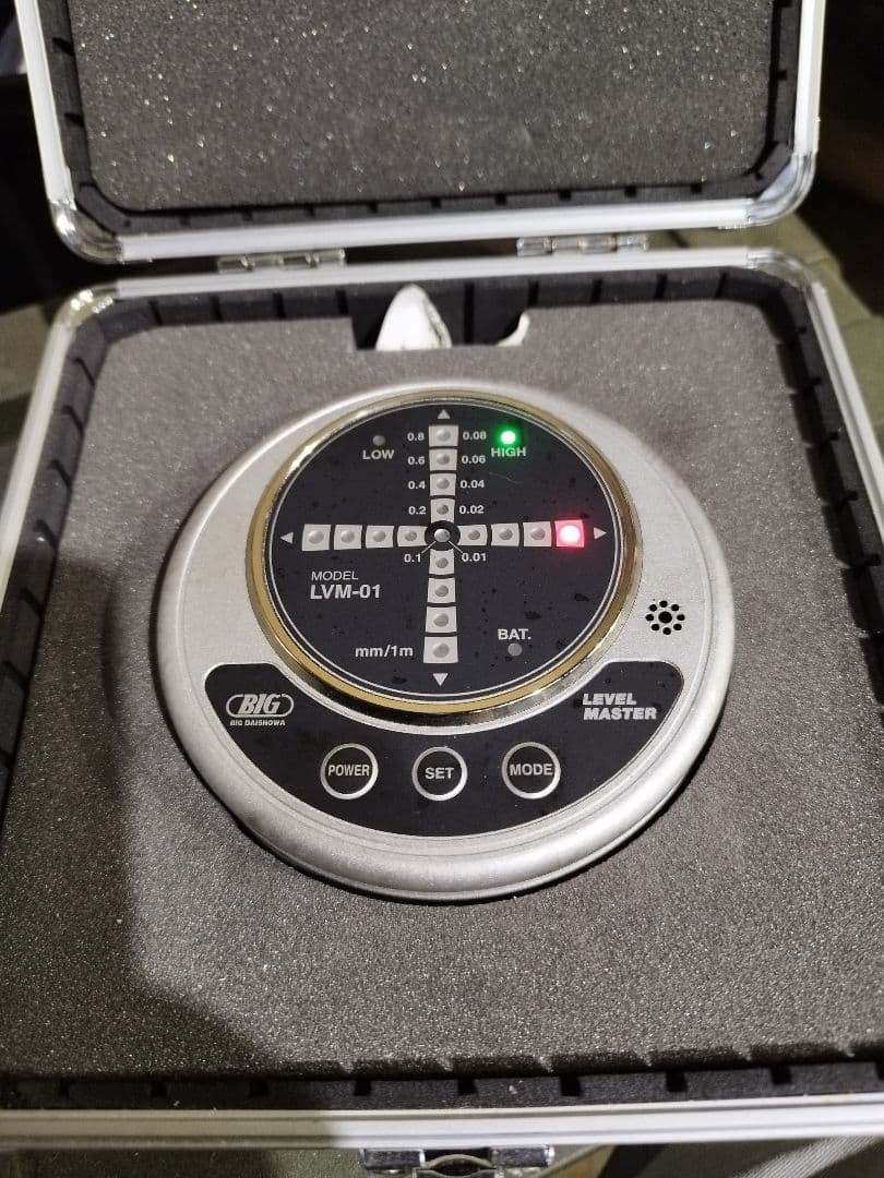 BIG DAISHOWA LVM-01 LEVEL MASTER Digital Level Checker with Case