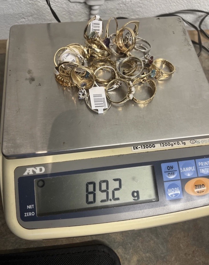 14 k solid gold scrap 89.2g  ALL SOLID AND PROFESSIONALLY TESTED! SCRAP GOLD