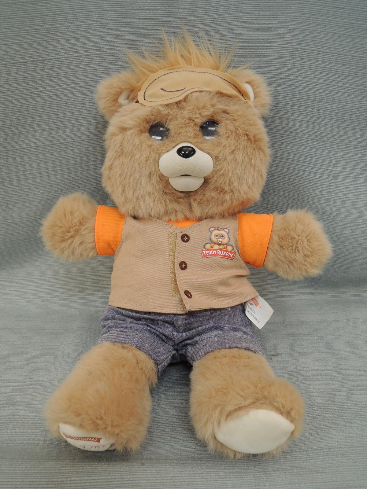 2017 Teddy Ruxpin Storytime Talking And Singing Bear with LED Eyes