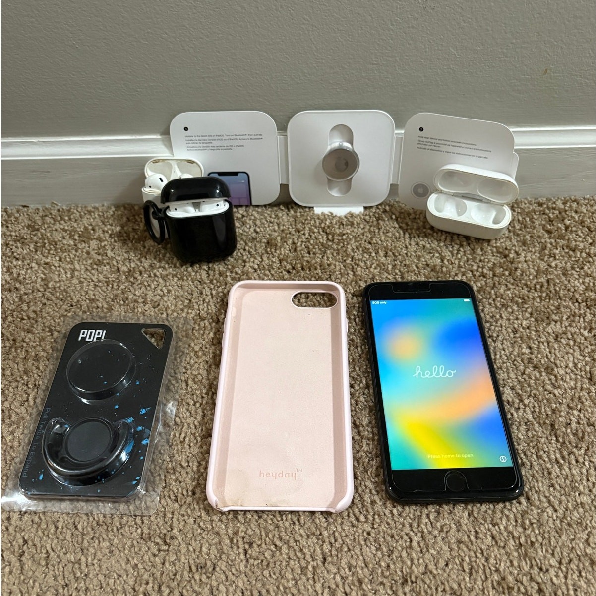 Apple Bundle (Unlocked): iPhone 8 Plus, AirPods Gen 1/2, Pro Case, AirTag - Lot