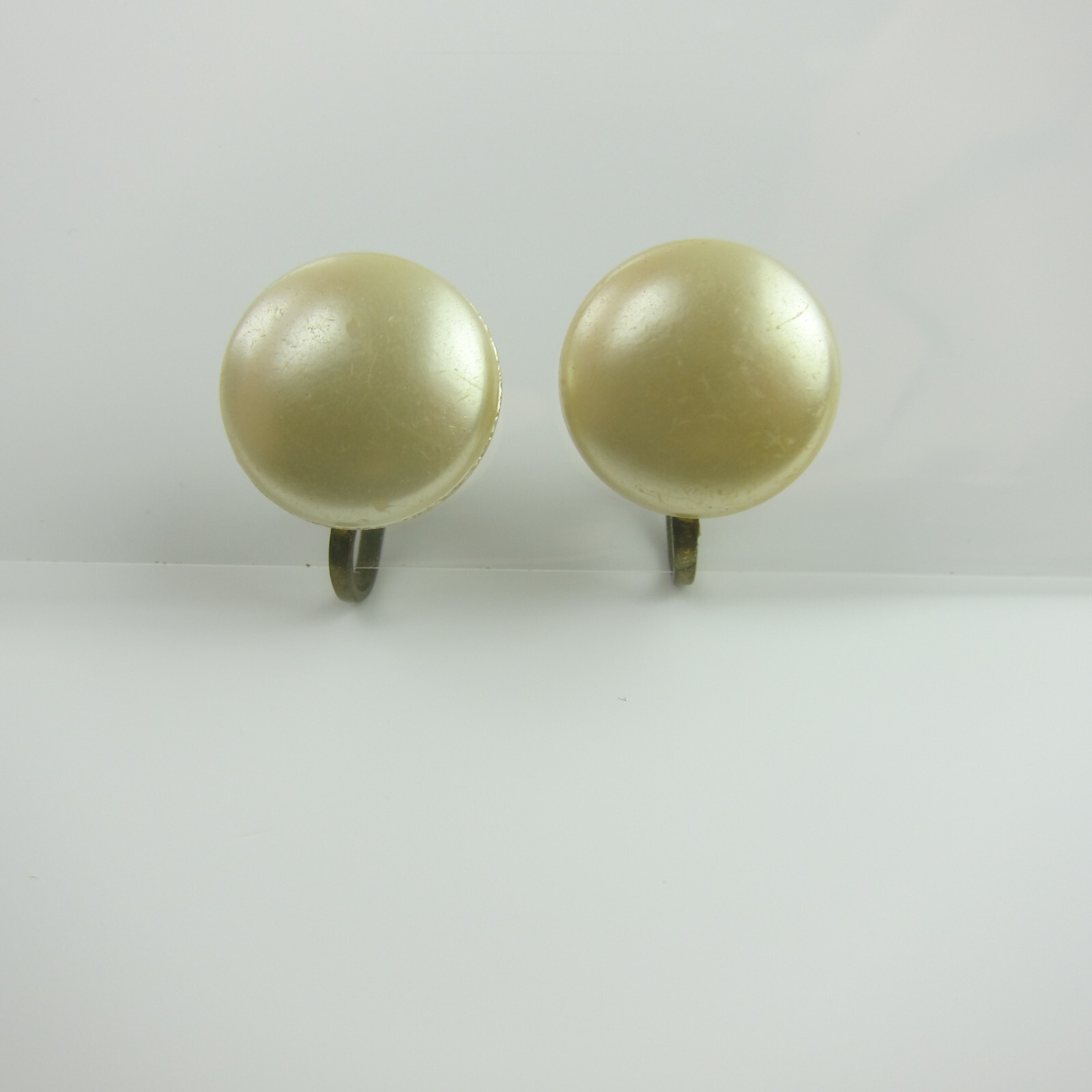 Vintage Round Faux Pearl Screw Back Earrings Mid Century Retro Estate Jewelry