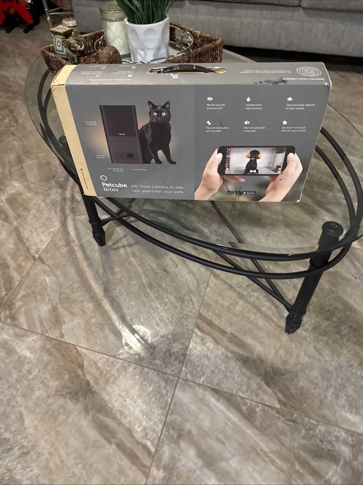 NEWPetcube Bites HD Treat Wi-Fi Camera Talk & Treat Your Pets 1080p Night Vision