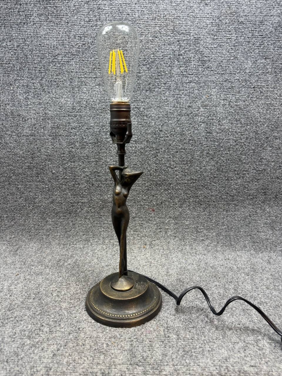 Vintage Art Deco Nude Lady Brass Table Lamp Figural Sculpture 3.02 lb