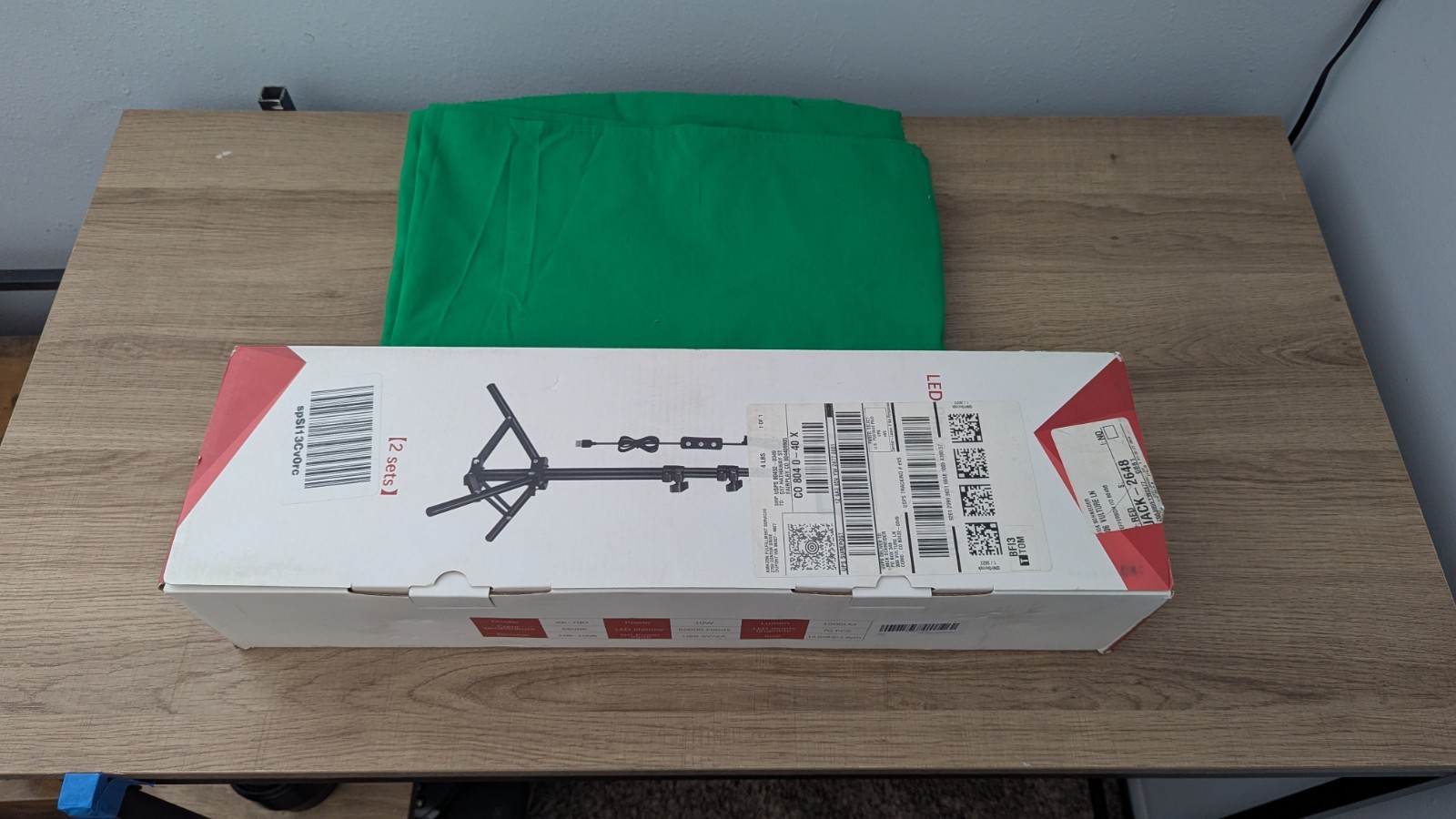 LED Video Light Kit + Green Screen Backdrop – Streaming / YouTube Starter Setup