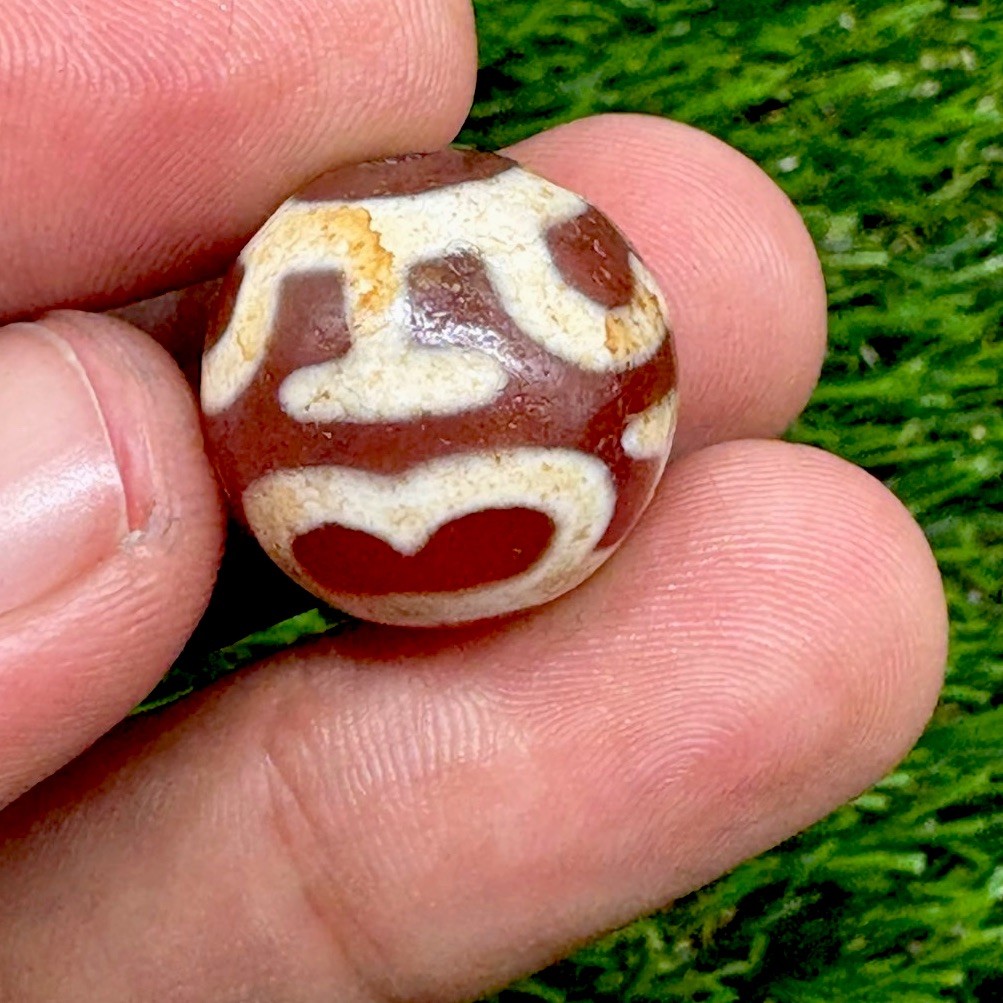Antique Tibetan Etched Agate Beads Ornate Carnelian Beads