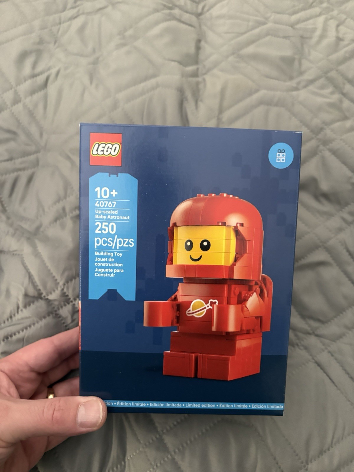 New LEGO Classic Space: Up-Scaled Baby Astronaut (40767) - Complements Set 40921