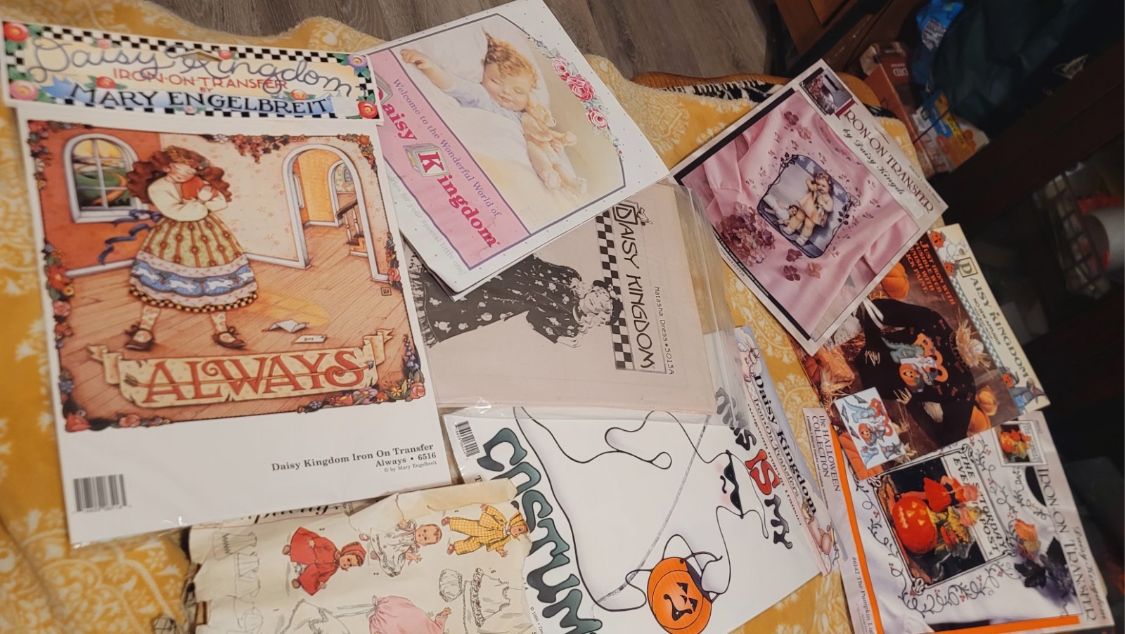 4 Daisy Kingdom Nostalgia collection iron ons, dress pattern & no-sew Applique