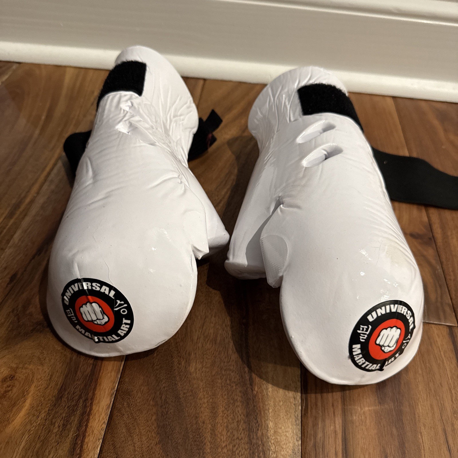 Taekwondo USA Foam Sparring Gloves White Large Universal Martial Art