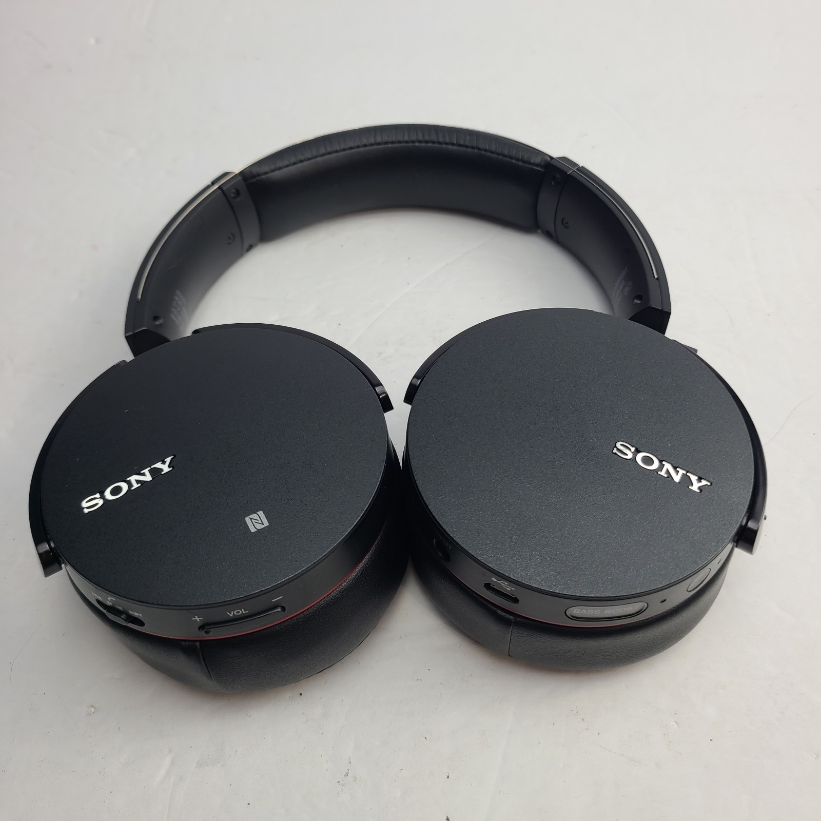 Sony MDR-XB950BT Extra Bass Bluetooth Over Ear Headphones - Black