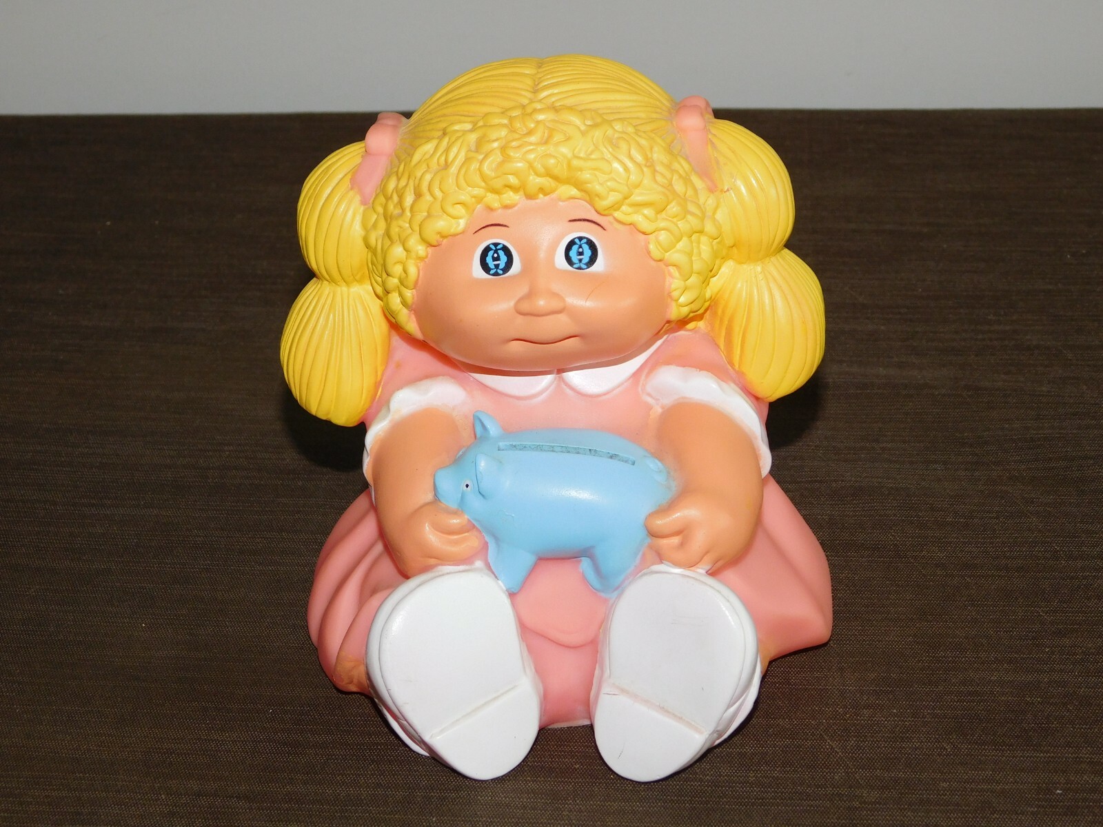 VINTAGE 1983  6 1/2" HIGH STAR POWER CABBAGE PATCH KID BLOND GIRL PLASTIC BANK
