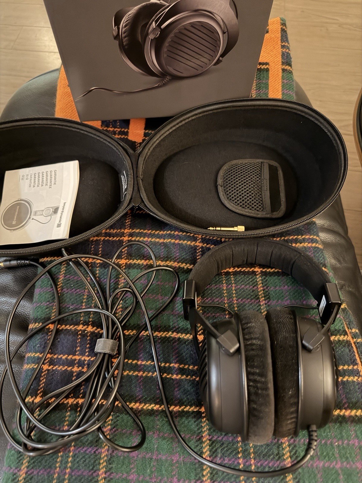 Beyerdynamic DT 990 Black Special Edition Premium Stereo Headphones (600ohm)