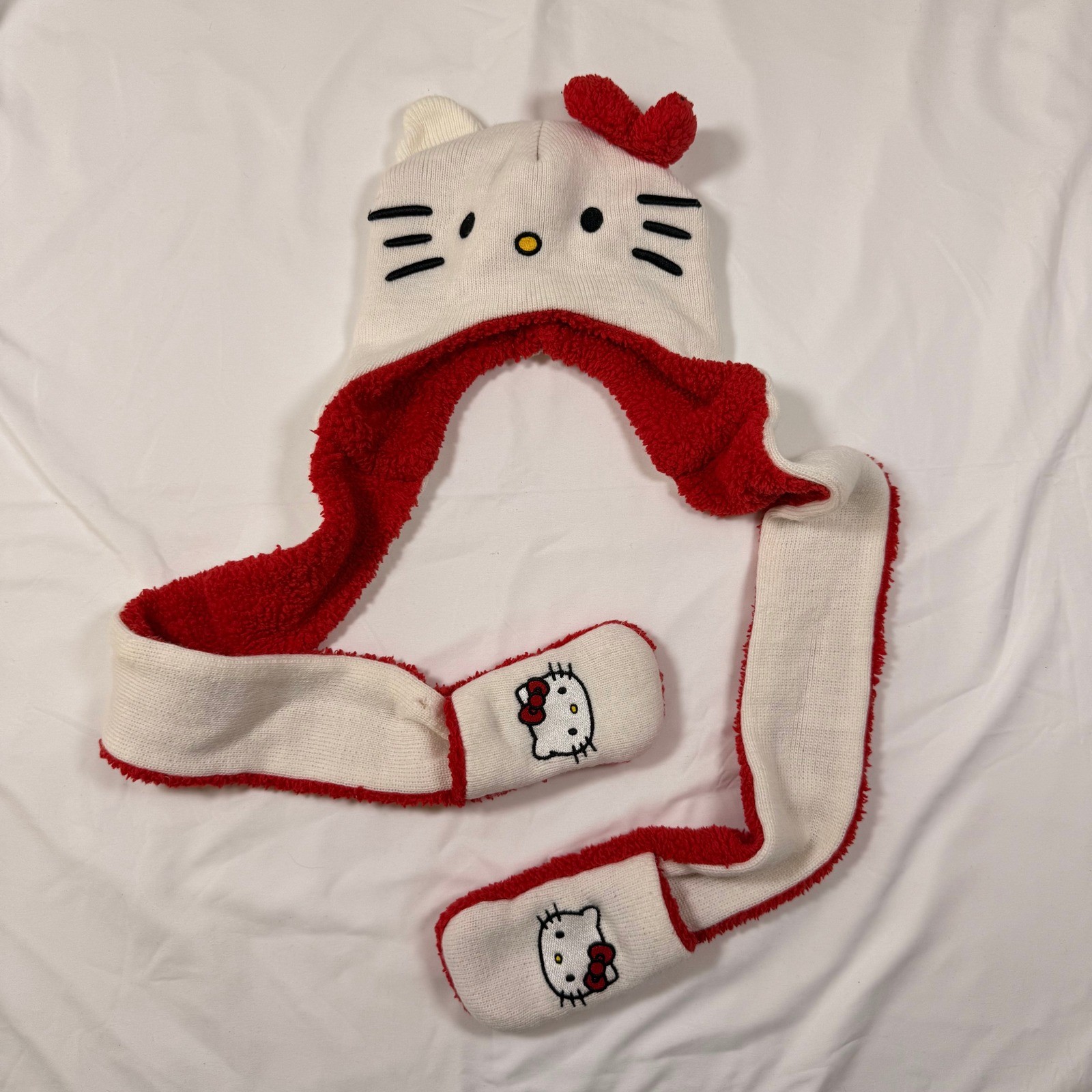 Sanrio Hello Kitty Knit Trapper Hat Scarf Mitten Combo White Red Sherpa Lined