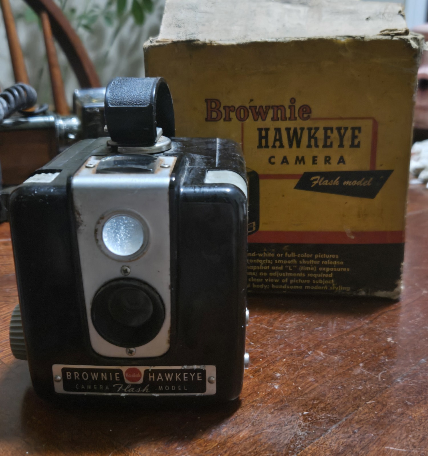 Kodak Brownie Hawkeye camera   Works perfectly!  With box!