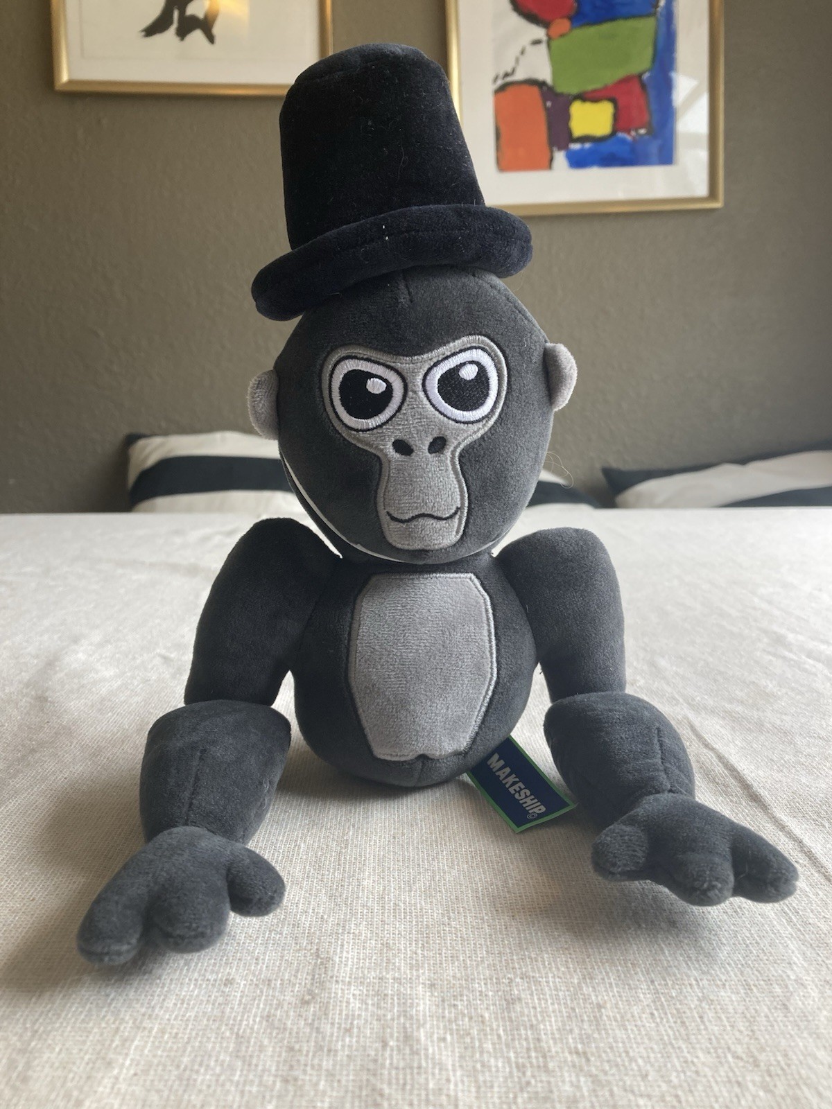 MAKESHIP Gorilla Plush Stuffed Animal Medium 14-24in Black Gray with Hats+stick
