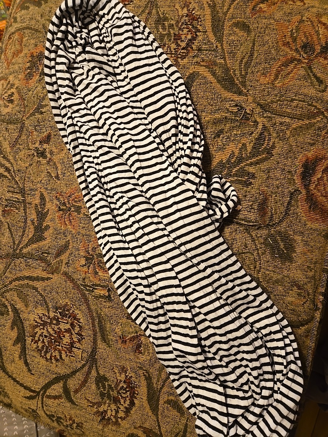 Solly Baby Wrap Black & White Striped Lightweight Stretchy Carrier 8-25 lbs