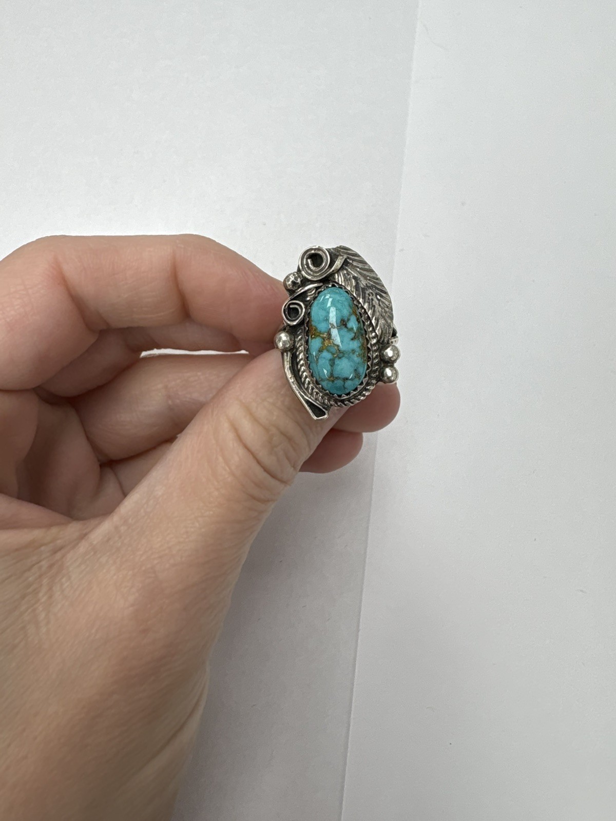 Southwestern Style Turquoise Ring Signed Size 6 Leaf Design