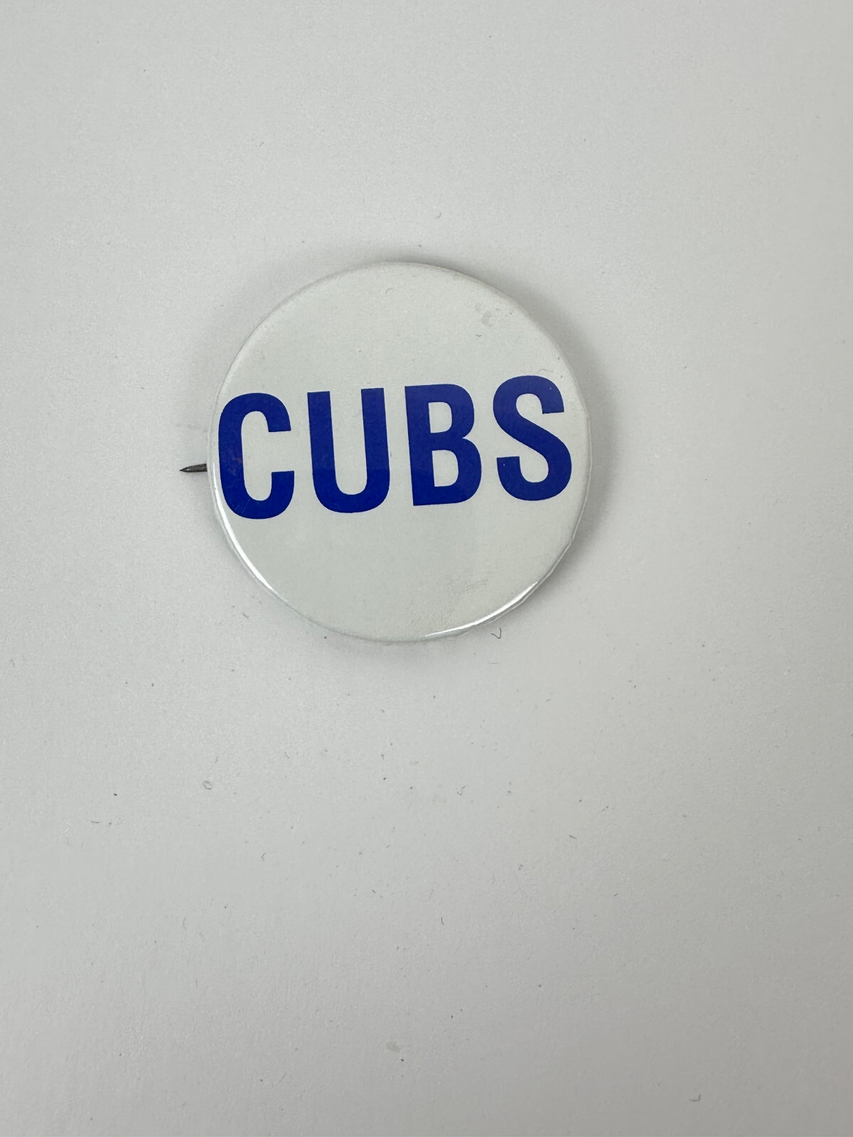 VINTAGE CUBS PIN - FLAT - 1.5" DIAMETER