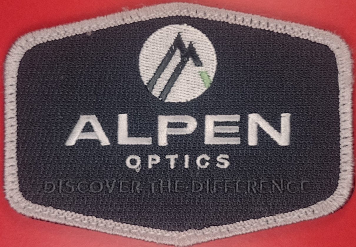 ALPEN OPTICS SHOT-SHOW 2026 DISCOVER THE DIFFERENCE Morale Patch fabric H&L New