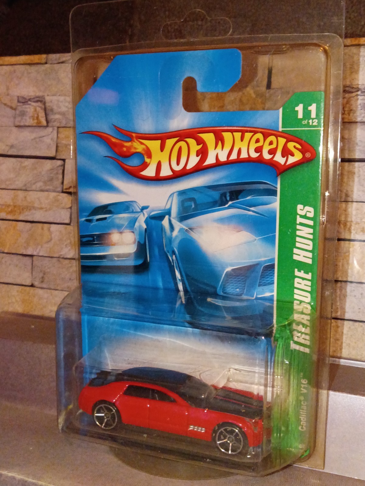 Hot Wheels,, Treasure Hunt,,  "Cadillac V16". In Protecter Case