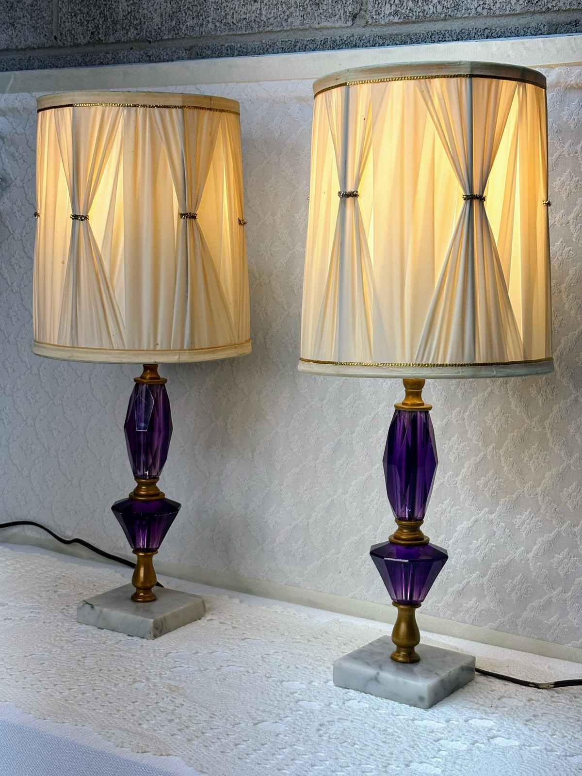 Vintage Table Lamps Pair Hollywood Regency /Shades Purple Lucite Marble Rare 💜