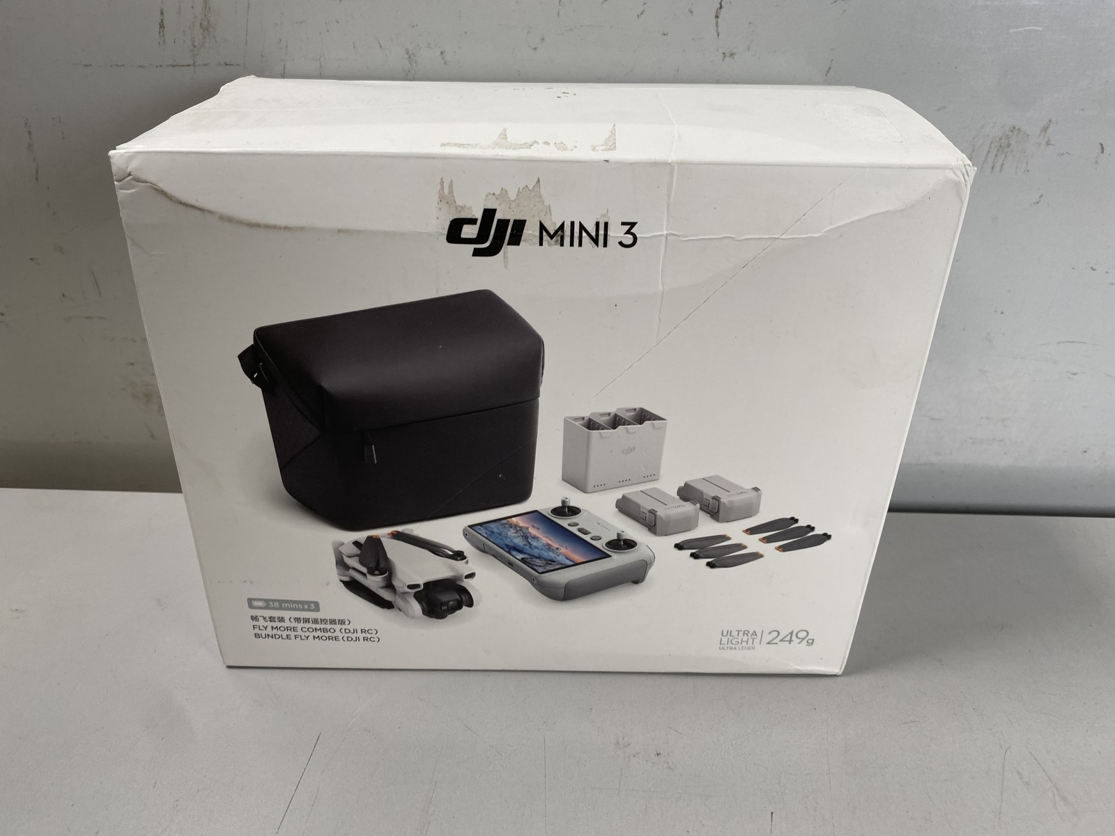 DJI Drone Mini 3 Quadcopter with Remote Controller Fly More Combo DJI RC - Gray