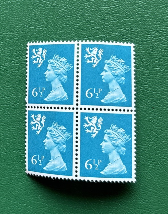 GB Stamps Scottish Regionals 6.5p 1 centre band Block MNH SG S23 S2221