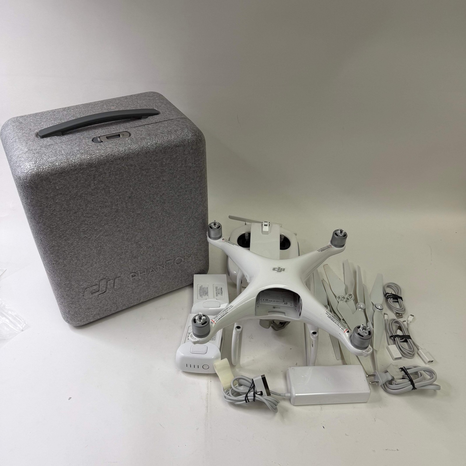 DJI Phantom 4 Pro 4K Camera Drone WM331A